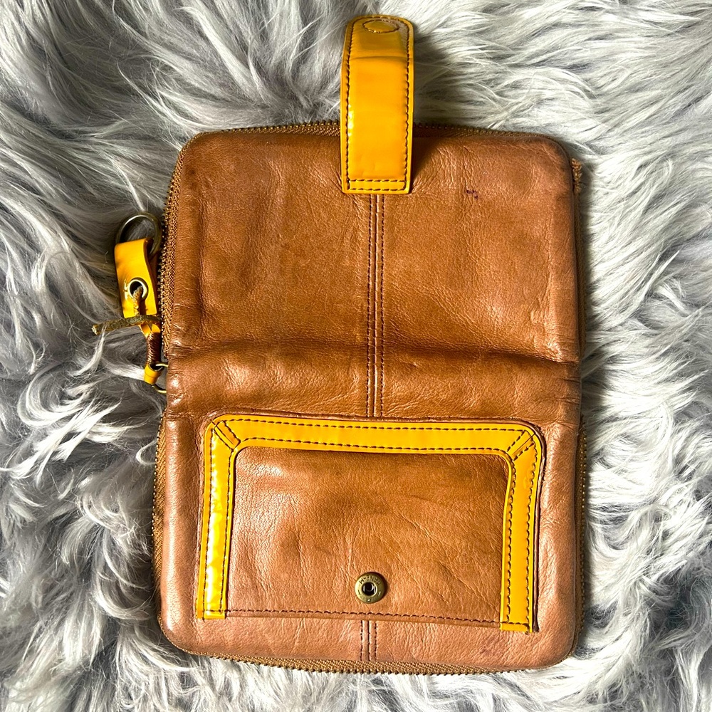 Ultra soft used Pilcro soft brown and patent yellow leather zipper wallet